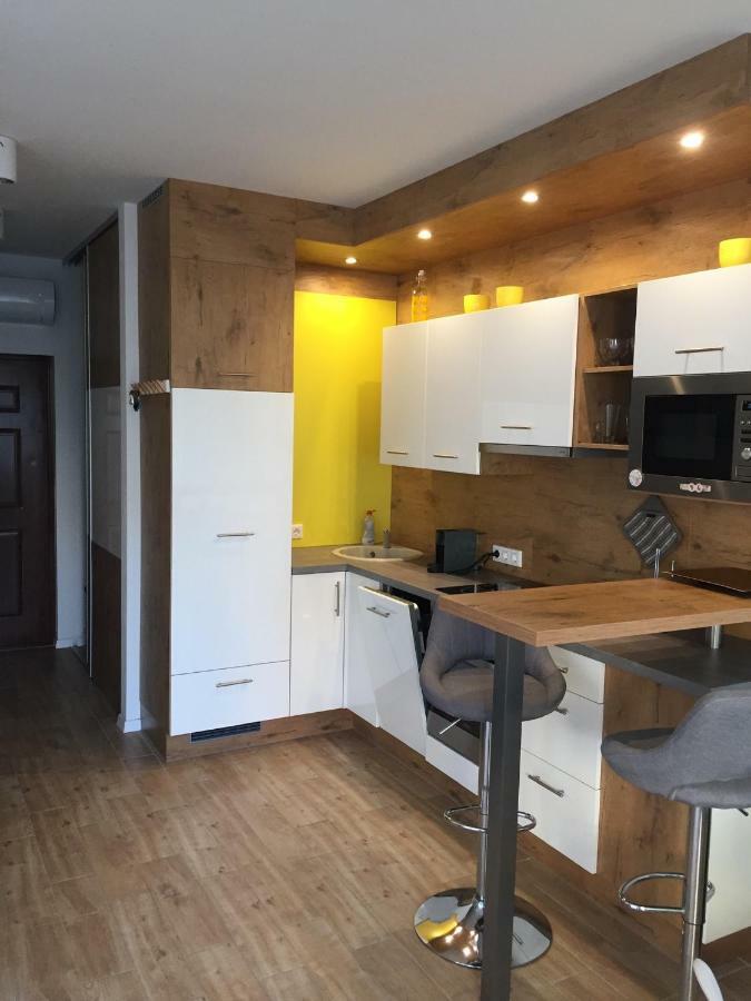 Vip Apartman Eni Appartement Siófok Buitenkant foto